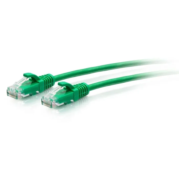 C2G Cable de conexión Ethernet delgado sin apantallar (UTP) con protección antienganche Cat6a de 0,9 m – Verde