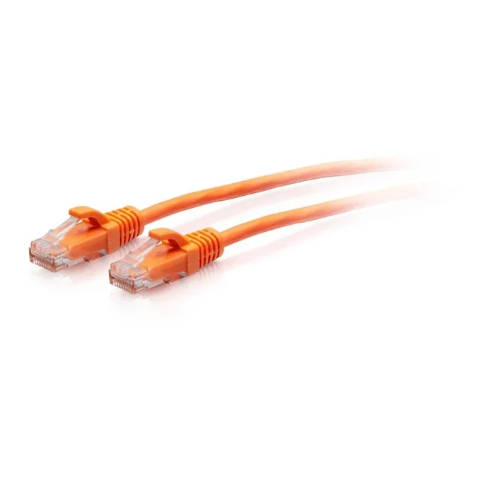 C2G Cable de conexión Ethernet delgado sin apantallar (UTP) con protección antienganche Cat6a de 2,1 m – Naranja