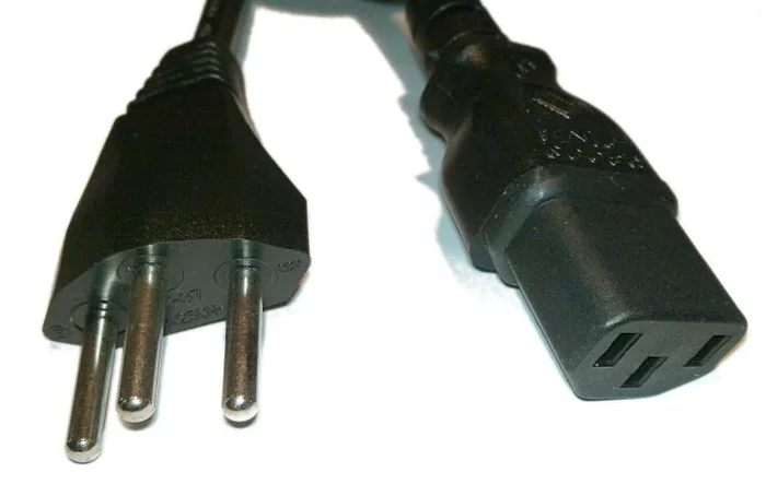Cisco CAB-9K10A-SW= cable de transmisión Negro 2,5 m C15 acoplador