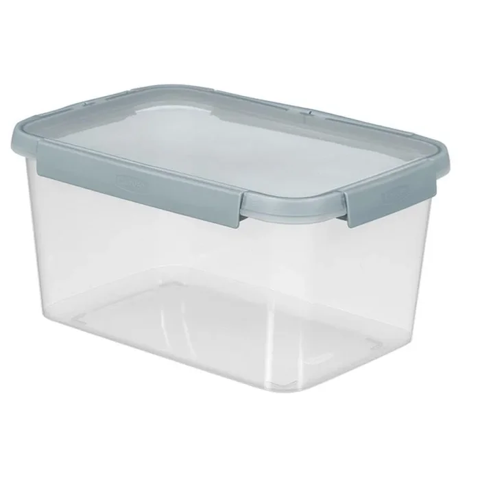 Contenedor para alimentos Curver, modelo rectangular 5L, transparente con tapa azul grisáceo, ideal para almacenar comida fresca de manera práctica y segura en la cocina