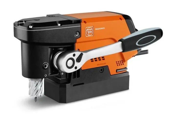 FEIN Máquina perforadora con imán compacta KBC 36 MAGFORCE 1 velocidad, Corona perforadora HM Ø máx/HSS: 36 mm, Alojamiento: 3/4″ Weldon, profundidad de taladrado máx. 35 mm, giro a dcha
