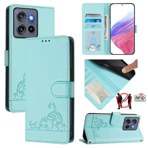 Funda de Cuero RFID Motorola Edge 50 Neo con Estampado de Rata y Gato en Relieve y Cordón (Verde Menta)