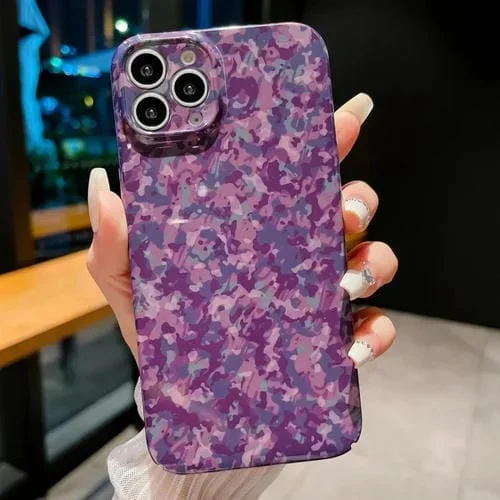 Funda para iPhone 13 Pro Max PC Precise Hole Camouflage Pattern (Púrpura Fragmentada)