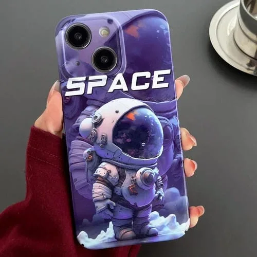 Funda para Teléfono iPhone 15 PC con Orificio Preciso y Patrón Pintado (Astronauta Púrpura)