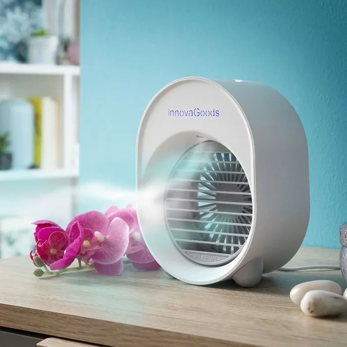 InnovaGoods – Mini Humidificador LED Koolizer, Climatizador Portátil y Purificador de Aire, 3 Velocidades, Diseño Silencioso, Ultrasonidos, Luz LED Multicolor, Blanco, ABS