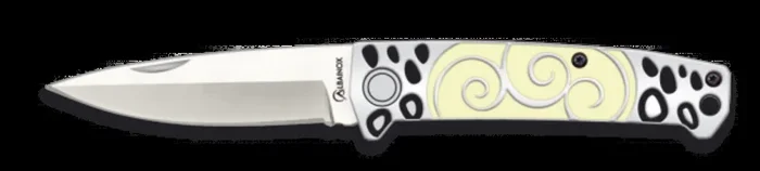 Navaja Marfil Decorada a Láser Martinez Albainox con mango esmaltado y Hoja de acero inoxidable de 6.4 cm. Incluye funda de terciopelo y caja a color 18089