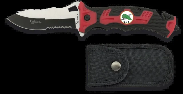 Navaja Martinez Albainox Roja Sin Chapa, sistema de apertura Fos, mango de goma -ABS, hoja de acero inoxidable hoja de 9.1 cm. Incluye punta rompevidrio, cutter, cinturón de seguridad y funda de nyñon 19893AGR1033