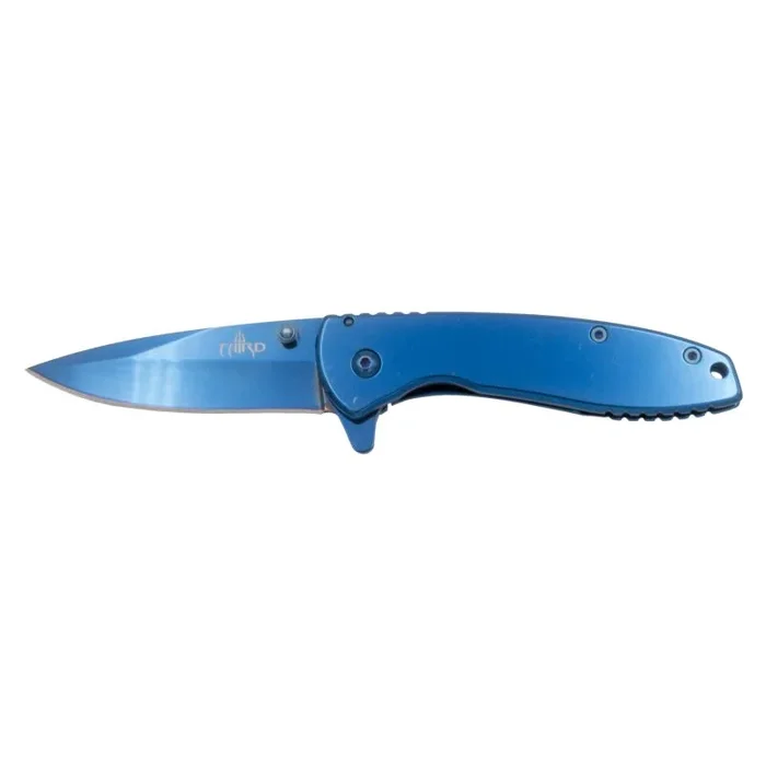 Navaja Third K1918, Mango de acero bañado en titanio azul acabado espejo, Hoja de Acero 420 de 7.9 cm bañada en titanio azul acabado espejo. Incluye funda y clip