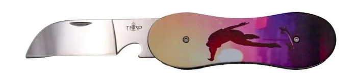Navaja Third N119G modelo Skateboard mango de alumino con imprimación 3D a doble cara de skateboarder, hoja de acero 420 acabada en brillo espejo de 8 cm, navaja de bloqueo de forro. Ref. N119G