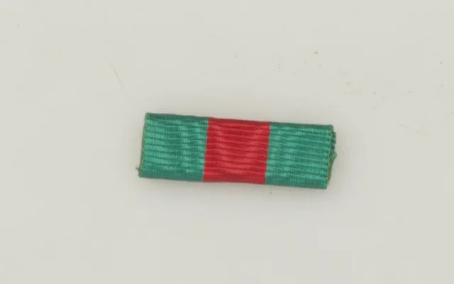 Pasador con Cinta Merito Guardia Civil Rojo, Tamaño 3 X 1 cm, Hecho en Tela, Martinez Albainox, 09698