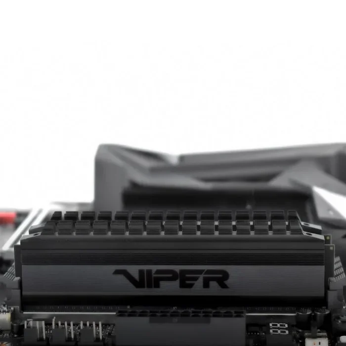 Patriot Memory Viper 4 PVB432G300C6K módulo de memoria 32 GB 2 x 16 GB DDR4 3000 MHz