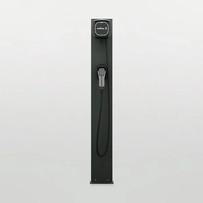 pedestal para cargadores de wallbox. el pedestal es perfecto para un lugar donde no hay posibilidad de colgar el punto de carga en la pared del edificio.