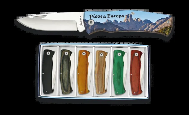 Set 6 Navaja Picos De Europa Martinez Albainox, impresióin fotografica 3D, Hoja de Acero Inox de 7 cm. Presentadas en estuche regalo